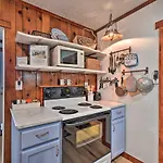 Cozy Knoxville Getaway About 8 Mi To Downtown!