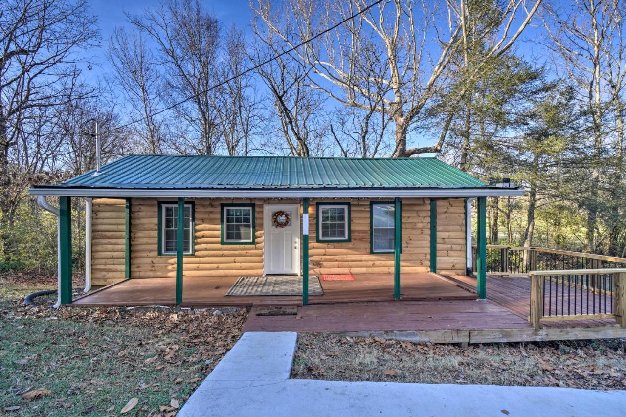 Cozy Getaway About 8 Mi To Downtown! Holiday home Knoxville